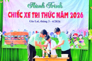 Các em được hướng dẫn thực hiện các kiến thức khoa học mới mẻ.