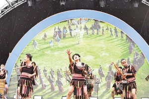 Giới thiệu nét đẹp văn hóa Gia Lai tại Hà Nội.