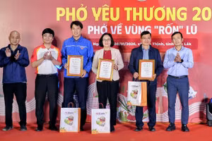 Ban tổ chức gửi thư cảm ơn đến các sở, ban, ngành phối hợp tổ chức Chương trình Phở yêu thương về với bà con vùng “rốn lũ” Hòa Thịnh.