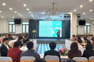 Diễn đàn “Khai thác và sử dụng hợp lý tài nguyên biển và hải đảo Việt Nam” thu hút rất đông sự tham gia của đại diện chính quyền và ngư dân tỉnh Quảng Trị.