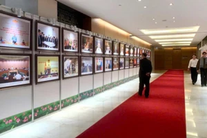 Không gian trưng bày tại triển lãm “Quốc hội Việt Nam-80 năm đồng hành cùng dân tộc”.