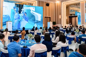Hội thảo quy tụ nhiều chuyên gia đầu ngành trong nước cùng các góc nhìn quốc tế về nhãn khoa.