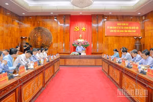 Đồng chí Phan Văn Mãi phát biểu tại buổi giám sát.