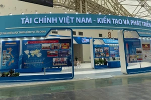 Không gian trưng bày của Bộ Tài chính được thiết kế khoa học và hiện đại, tái hiện sinh động hành trình 80 năm hình thành và phát triển của ngành Tài chính Việt Nam.