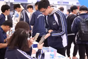 Chính sách tín dụng học sinh, sinh viên được đề xuất sửa đổi theo hướng mở rộng đối tượng và nâng mức hỗ trợ. (Ảnh: Báo Nhân Dân)