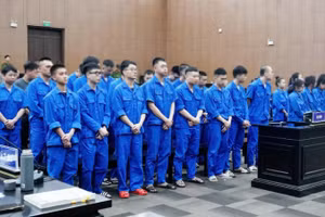 Các bị cáo tại phiên tòa.