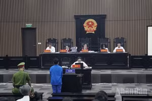 Quang cảnh phiên tòa.