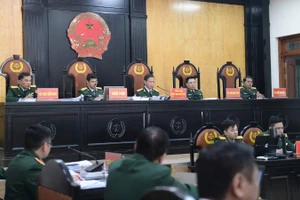 Quang cảnh phiên tòa.