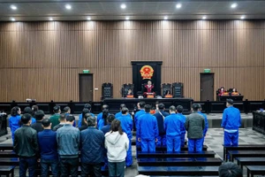 Hội đồng xét xử tuyên án sơ thẩm.