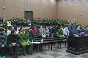 Quang cảnh phiên tòa.