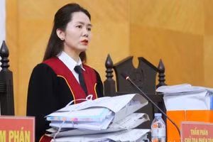 Chủ tọa phiên tòa phúc thẩm.
