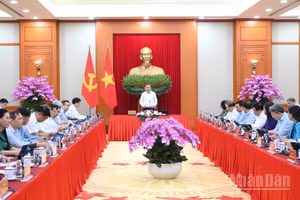 Tổng Bí thư, Chủ tịch nước Tô Lâm chủ trì Phiên họp thứ nhất Ban Chỉ đạo Trung ương về tổng kết thực tiễn và nghiên cứu sửa đổi, bổ sung Điều lệ Đảng. (Ảnh: ĐĂNG KHOA)