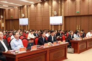 Quang cảnh hội nghị triển khai Chương trình hành động của Ban Thường vụ Thành ủy Hà Nội thực hiện các nghị quyết chiến lược của Bộ Chính trị.