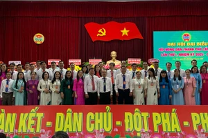 Ban Chấp hành Hội Nông dân thành phố Cần Thơ, nhiệm kỳ 2025-2030 ra mắt Đại hội.