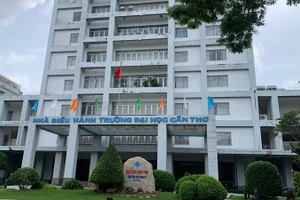 Nhà điều hành Đại học Cần Thơ.
