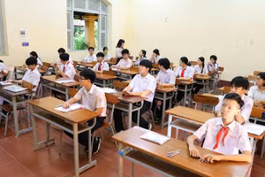 Thí sinh thi vào lớp 10 tại Hội đồng thi Trường trung học phổ thông Châu Văn Liêm.