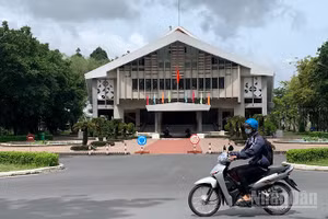 Một góc Hội trường lớn Đại học Cần Thơ. (Ảnh: THANH TÂM)