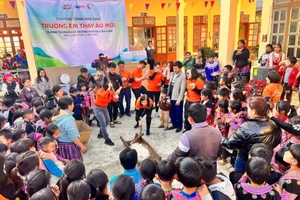 Chương trình “Ánh sáng học đường” của Quỹ Hy Vọng vinh dự nhận giải thưởng Hành động vì cộng đồng 2025.