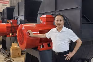 Doanh nhân Trần Văn Lê và sản phẩm quạt công nghiệp.