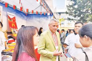 “Khoảng trống hiểu biết” thôi thúc Đại sứ tập trung vào các dự án về quảng bá đất nước, con người hai bên đến nhau.