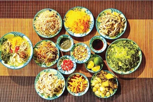 Cỗ vịt dấm ghém Hà Nội - một màn “hoán vũ hô phong”.