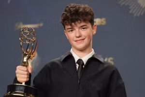 Nam diễn viên trẻ Owen Cooper.