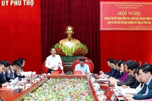 Đồng chí Nguyễn Thái Học phát biểu tại buổi công bố Quyết định kiểm tra, giám sát đối với Ban Thường vụ Tỉnh ủy Phú Thọ.