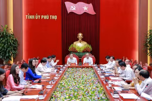 Các đại biểu tham dự buổi hội thảo.