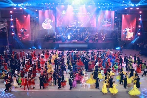 Tiết mục "Bản Tango Hà Nội" trong chương trình "Bản giao hưởng hòa bình 2025" của Đài Phát thanh và Truyền hình Hà Nội xác lập Kỷ lục Việt Nam.