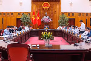 [Video] Thủ tướng Phạm Minh Chính chủ trì họp Thường trực Chính phủ