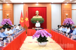 Tổng Bí thư, Chủ tịch nước Tô Lâm phát biểu tại Phiên họp thứ nhất Ban Chỉ đạo Trung ương về tổng kết thực tiễn và nghiên cứu sửa đổi, bổ sung Điều lệ Đảng. (Ảnh: ĐĂNG KHOA) 