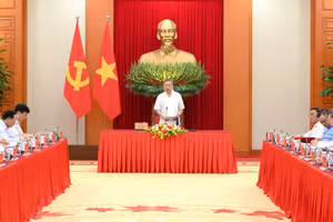 Tổng Bí thư, Chủ tịch nước Tô Lâm chủ trì cuộc làm việc với Ban Tổ chức Trung ương về trọng tâm công tác tổ chức xây dựng Đảng theo tinh thần Nghị quyết Đại hội XIV của Đảng. (Ảnh: ĐĂNG KHOA)