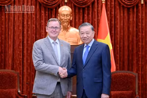 Tổng Bí thư, Chủ tịch nước Tô Lâm với Phó Chủ tịch Quốc hội Cộng hòa Liên bang Đức Bodo Ramelow tại cuộc tiếp. (Ảnh: ĐĂNG KHOA)