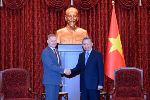 Tổng Bí thư, Chủ tịch nước Tô Lâm tiếp Đại sứ Đan Mạch Nicolai Prytz đến chào từ biệt, kết thúc nhiệm kỳ công tác tại Việt Nam. (Ảnh: ĐĂNG KHOA)