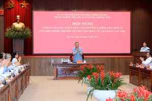 Tổng Bí thư, Chủ tịch nước Tô Lâm chủ trì Hội nghị thông qua dự thảo báo cáo kết quả kiểm tra (đợt 2) của Bộ Chính trị đối với Ban Thường vụ Thành ủy Hà Nội. (Ảnh: ĐĂNG KHOA)