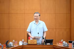 Ngày 25/5, Tổng Bí thư, Chủ tịch nước Tô Lâm, Trưởng Ban Chỉ đạo Trung ương về phát triển khoa học, công nghệ, đổi mới sáng tạo và chuyển đổi số, chủ trì buổi làm việc của Thường trực Ban Chỉ đạo để cho chủ trương về công tác nghiên cứu khoa học cơ bản. Ảnh: ĐĂNG KHOA
