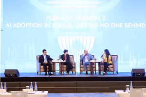 Phiên toàn thể số 3 của Diễn đàn Tương lai ASEAN mang chủ đề "Ứng dụng trí tuệ nhân tạo tại ASEAN: Không để ai bị bỏ lại phía sau". Ảnh: TTXVN