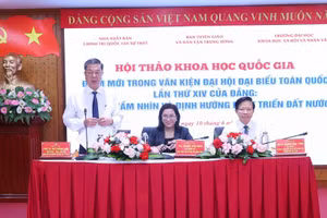 Các đồng chí chủ trì Hội thảo.