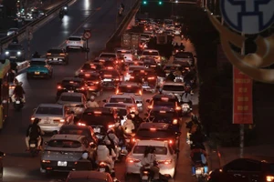 Các cửa ngõ Thủ đô ùn tắc trong ngày cuối kỳ nghỉ Tết Dương lịch