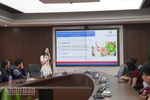 Từ móng giò đến rau xanh: Lời khuyên dinh dưỡng cho sản phụ 