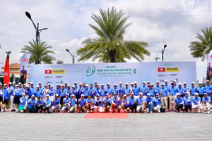 Giải đấu thu hút đông đảo golfer tham gia. 