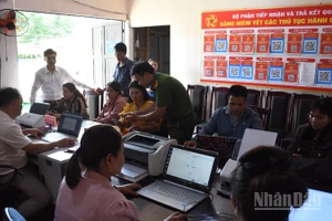 Trung tâm phục vụ hành chính công xã A Vương, thành phố Đà Nẵng thuê tạm nhà dân để làm việc. Ảnh chụp tháng 7/2025. (Ảnh: ANH ĐÀO)