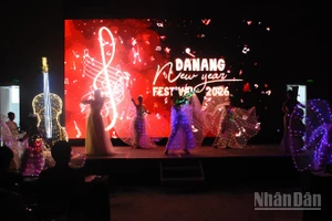 Nhiều hoạt động được tổ chức phục vụ người dân, du khách trong Lễ hội Chào năm mới 2026. (Ảnh: ANH ĐÀO)