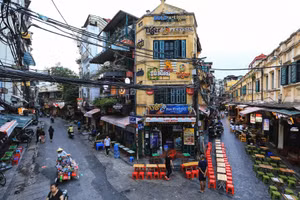 Hà Nội hoàn toàn có thể ứng dụng công nghệ, trí tuệ nhân tạo (AI) vào quản lý không gian công cộng một cách hiệu quả. Ảnh: Thành Đạt