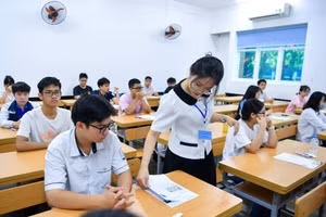 Nhiều thay đổi trong kỳ thi năm nay đòi hỏi công tác chuẩn bị của ngành giáo dục trên cả nước trở nên rốt ráo hơn bao giờ hết. (Ảnh minh họa Thành Đạt)
