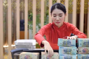 Thực tế, chi phí vốn của cả nền kinh tế đang ở mức cao, làm giảm năng lực cạnh tranh, hạn chế khả năng đầu tư của doanh nghiệp, do đó bài toán hạ chi phí vốn đã trở nên cấp thiết.