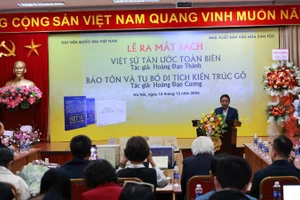 Dòng họ Hoàng Đạo đã trao tặng gần 40 đầu sách do các tác giả trong dòng họ nghiên cứu, biên soạn cho Thư viện Quốc gia Việt Nam, bổ sung nguồn tư liệu quý phục vụ công tác lưu giữ, nghiên cứu và lan tỏa tri thức.