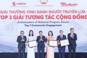 Lễ trao giải vinh danh người truyền lửa