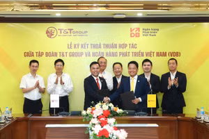 T&T Group và VDB ký kết thỏa thuận hợp tác, mở rộng nguồn vốn cho các lĩnh vực đầu tư ưu tiên. (Ảnh: ANH CHIẾN)