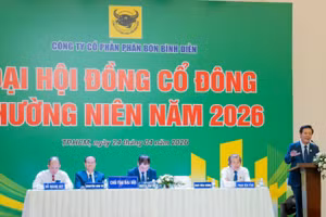 Tổng Giám đốc Công ty cổ phần phân bón Bình Điền (BFC) Ngô Văn Đông trình bày tại Đại hội cổ đông năm 2026.